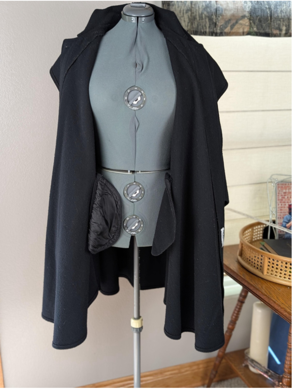 Vintage Forecaster Black Wool Cape Coat – Hooded Cape – Made in USA – Late 1970s - Picture 11 of 14